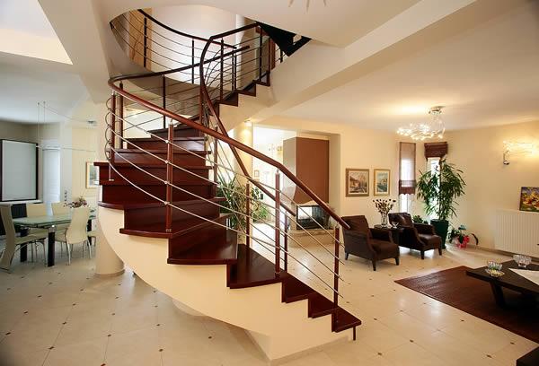 Отделка лестницы в Минске